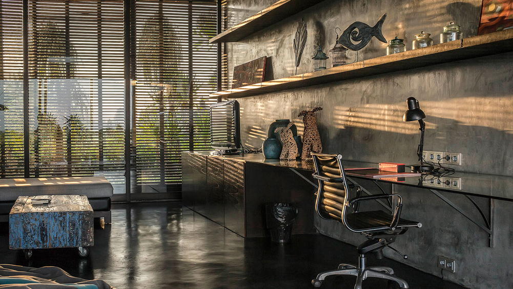 Villa Mana - Office features